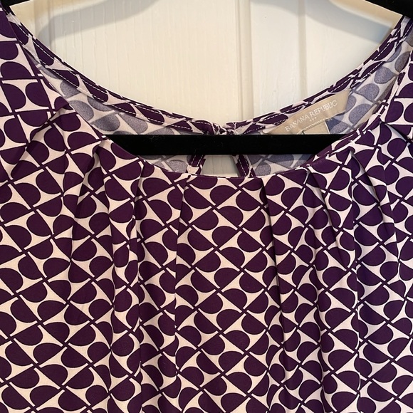 Banana Republic Sleeveless Blouse - Picture 3 of 5